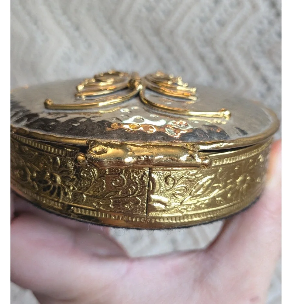 Lunacy Mary‎ Mundy Vintage Butterfly Pill Box Hammered Mixed Metal Trinket Case